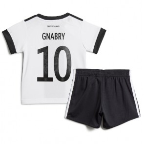 Německo Serge Gnabry #10 Dětské Domácí dres komplet MS 2022 Krátký Rukáv (+ trenýrky)